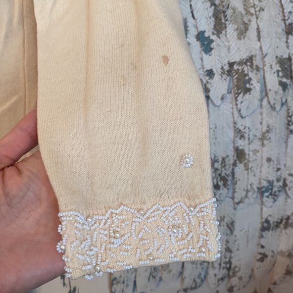 True vintage cardigan with faux pearl detailing szSM - Picture 7 of 9